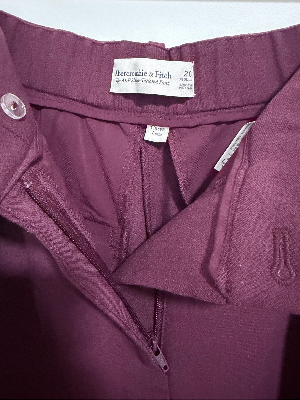 Abercrombie & Fitch Wide-Leg Trousers in Plum - Picture 2 of 3